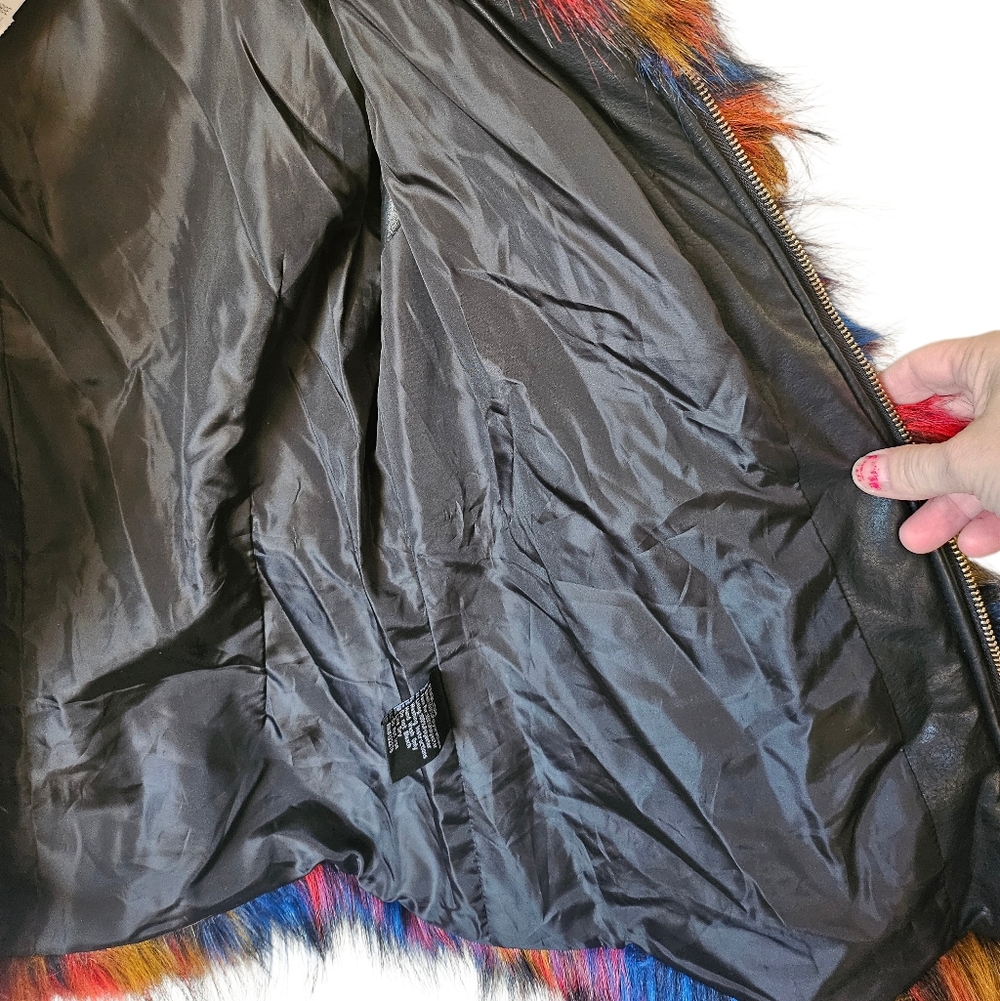 NWT LA Coalition Black Multicolor Faux Fur Faux Leather Zip Up Vest, Size L - Picture 6 of 10